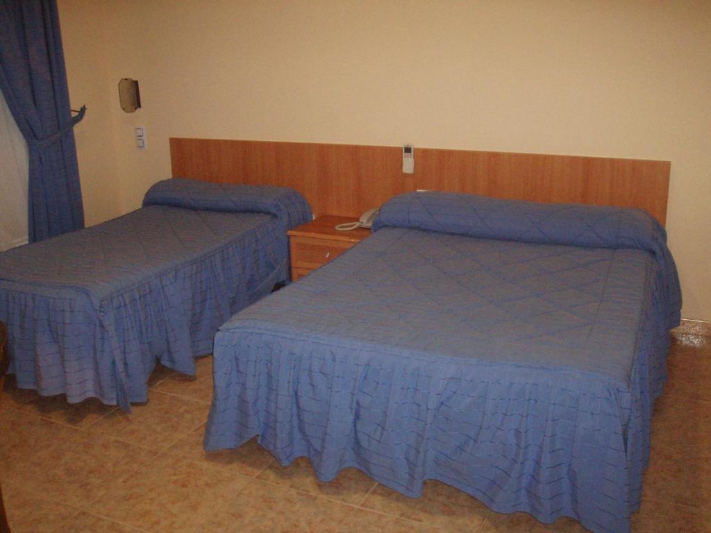 Hotel Los Hermanos Ocaña Стая снимка