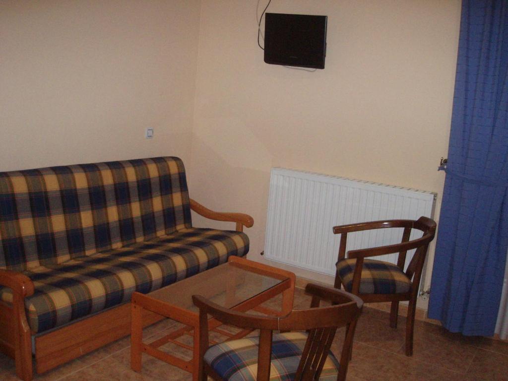 Hotel Los Hermanos Ocaña Екстериор снимка
