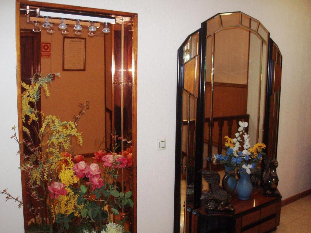 Hotel Los Hermanos Ocaña Екстериор снимка