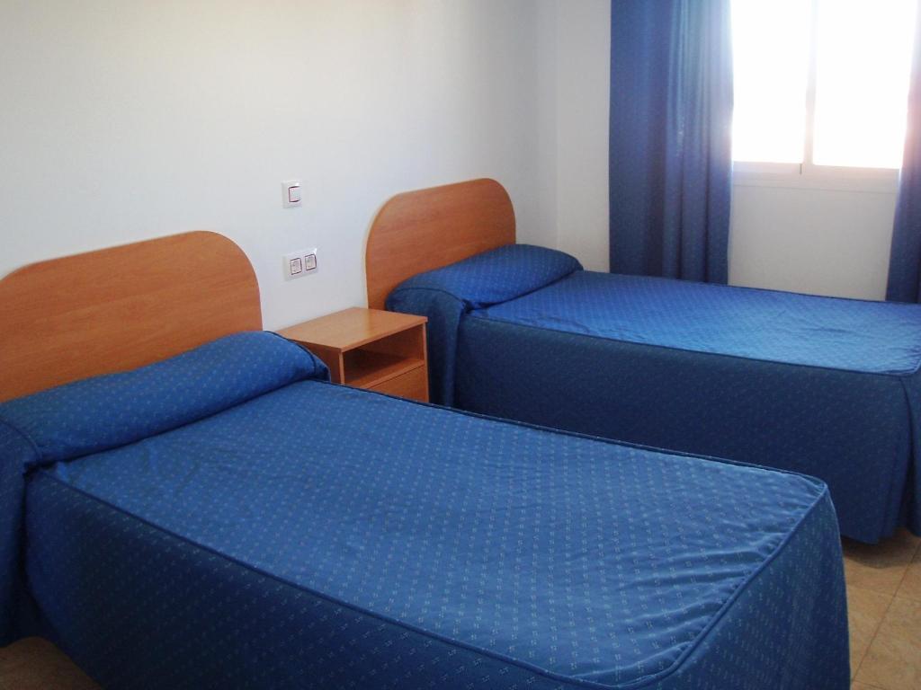 Hotel Los Hermanos Ocaña Стая снимка