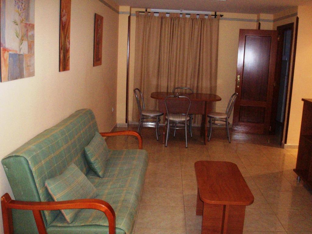 Hotel Los Hermanos Ocaña Стая снимка